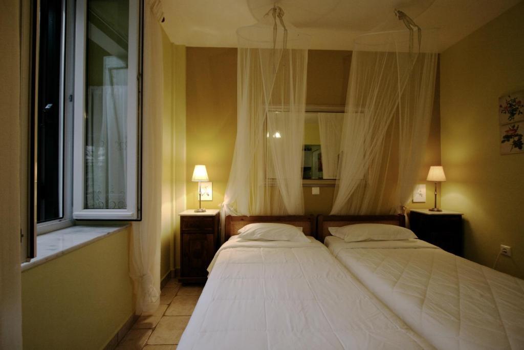 Meliti Guesthouse Акрата Екстер'єр фото